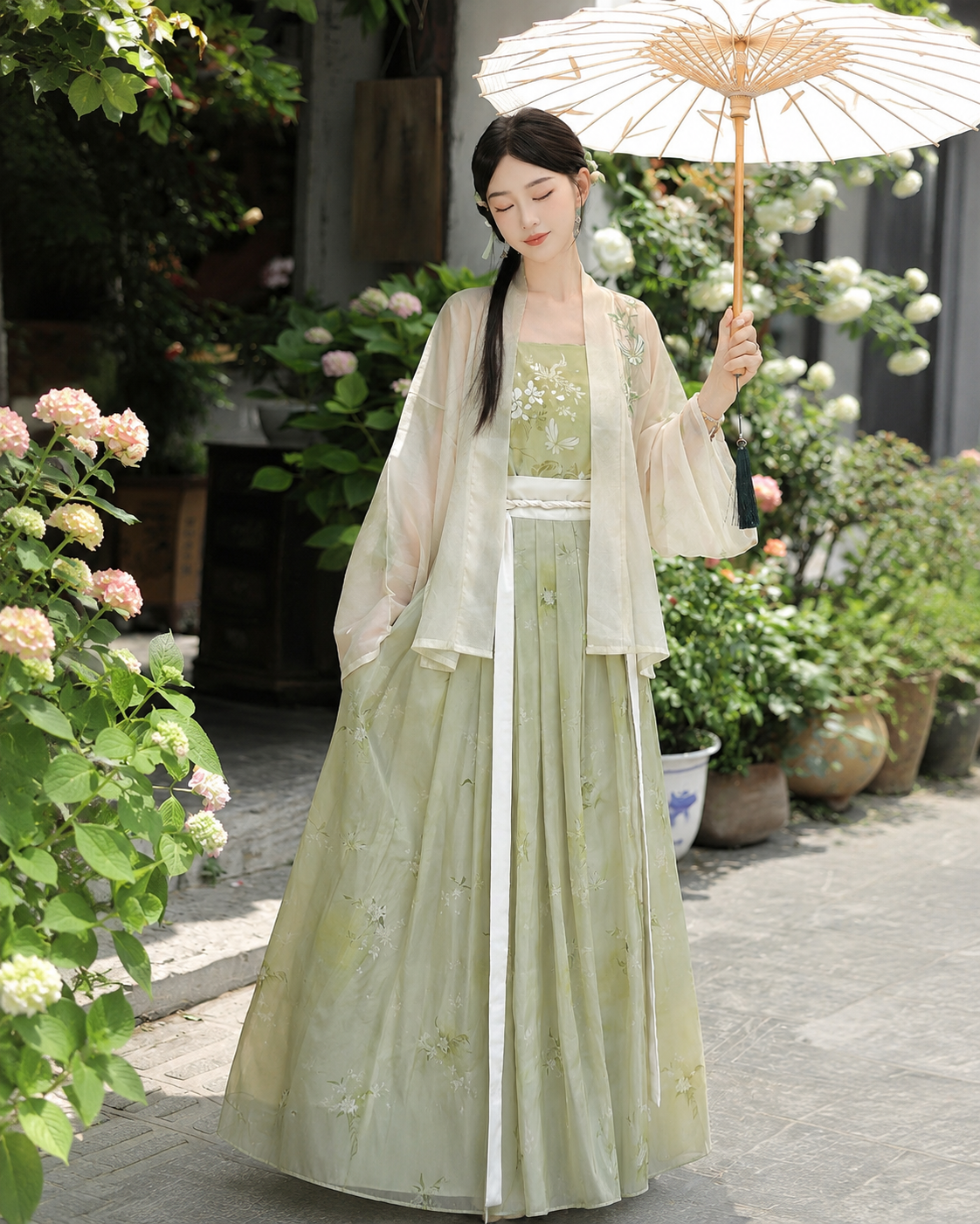 【Qingyou Zhiying】Women’s Song Style Embroidered Hanfu Set with Cardigan and Camisole