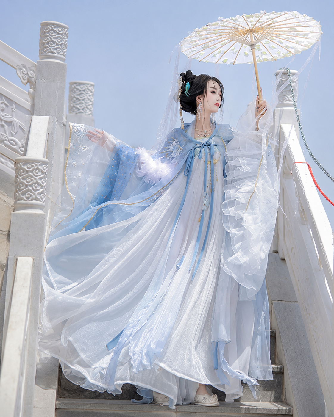 【Qingyu Xianzi】 Tang-Style Chest-High Hanfu Set with Flowing Cape
