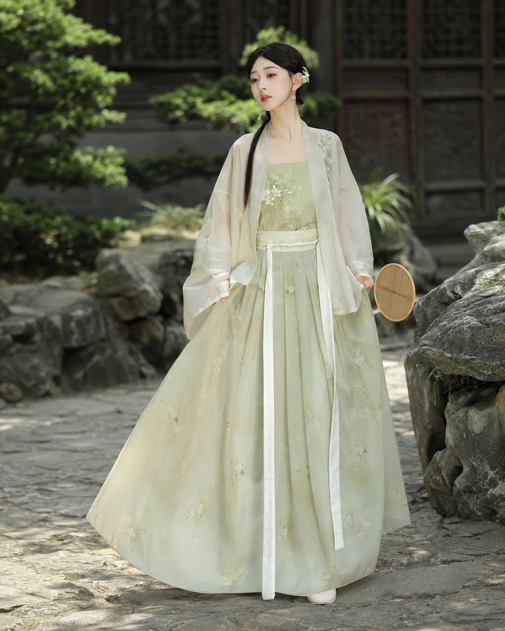【Qingyou Zhiying】Women’s Song Style Embroidered Hanfu Set with Cardigan and Camisole