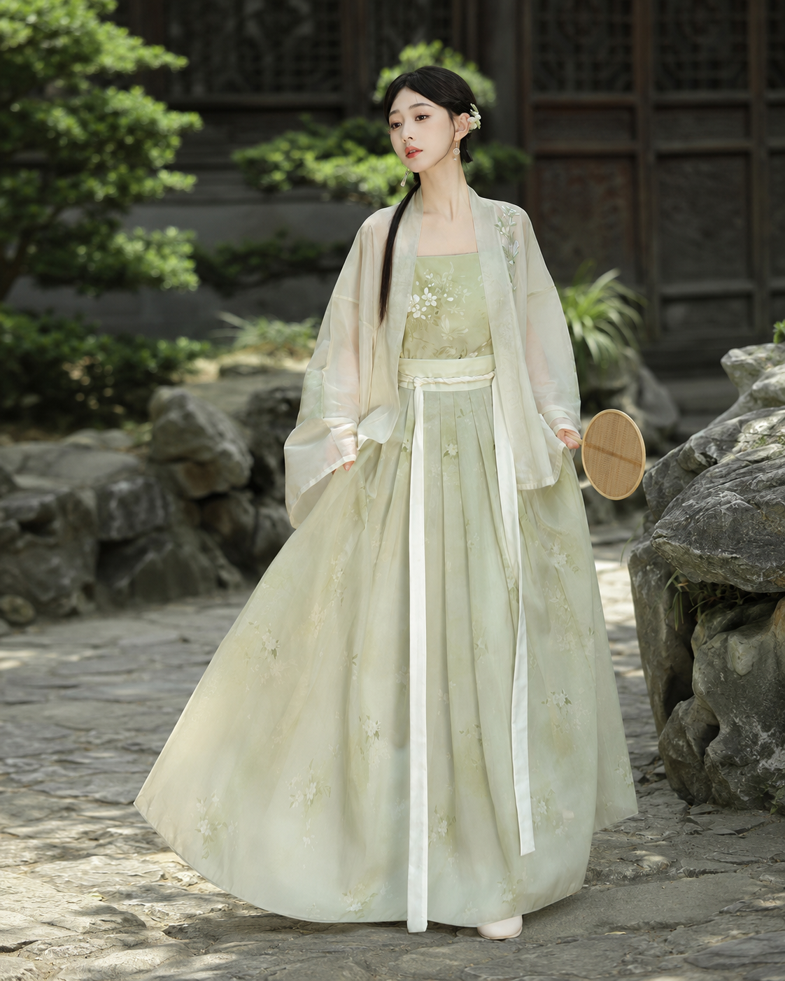 【Qingyou Zhiying】Women’s Song Style Embroidered Hanfu Set with Cardigan and Camisole