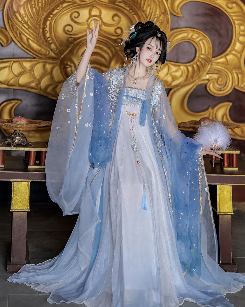 【Qingyu Xianzi】 Tang-Style Chest-High Hanfu Set with Flowing Cape